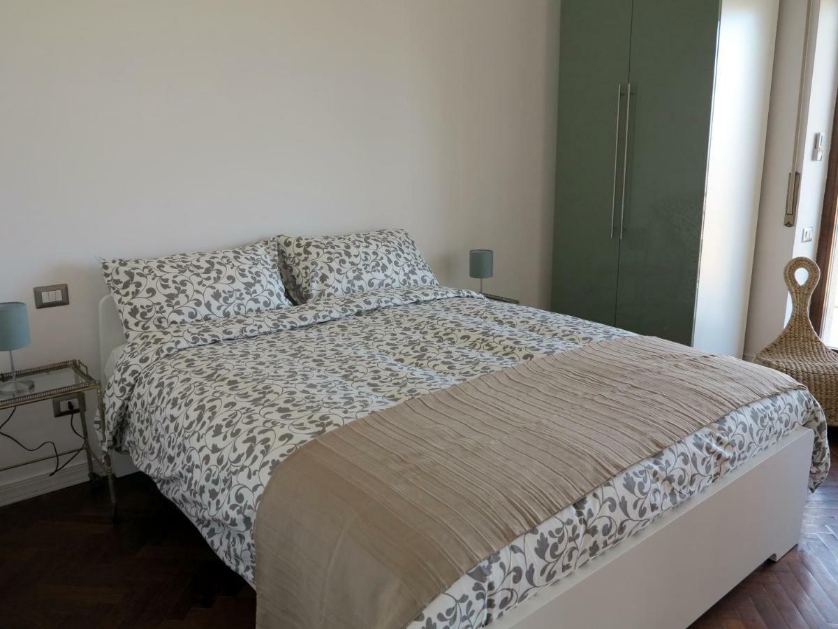 Pretty Panoramic Apartment - Half Way Center-Vomero District Naples Extérieur photo